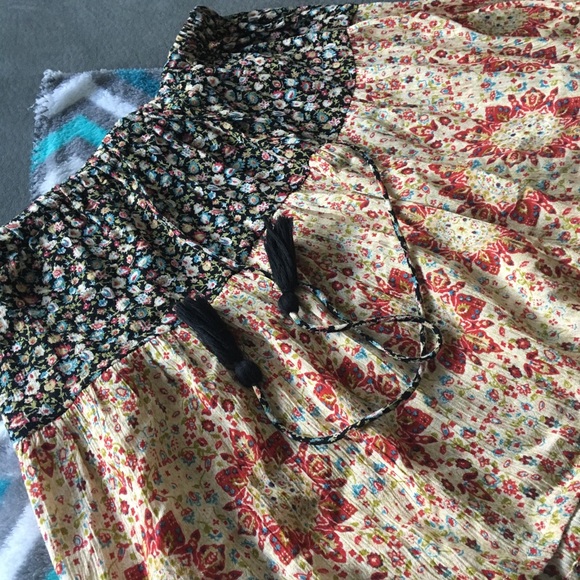 Staring At Stars Skirt - Picture 2 of 9